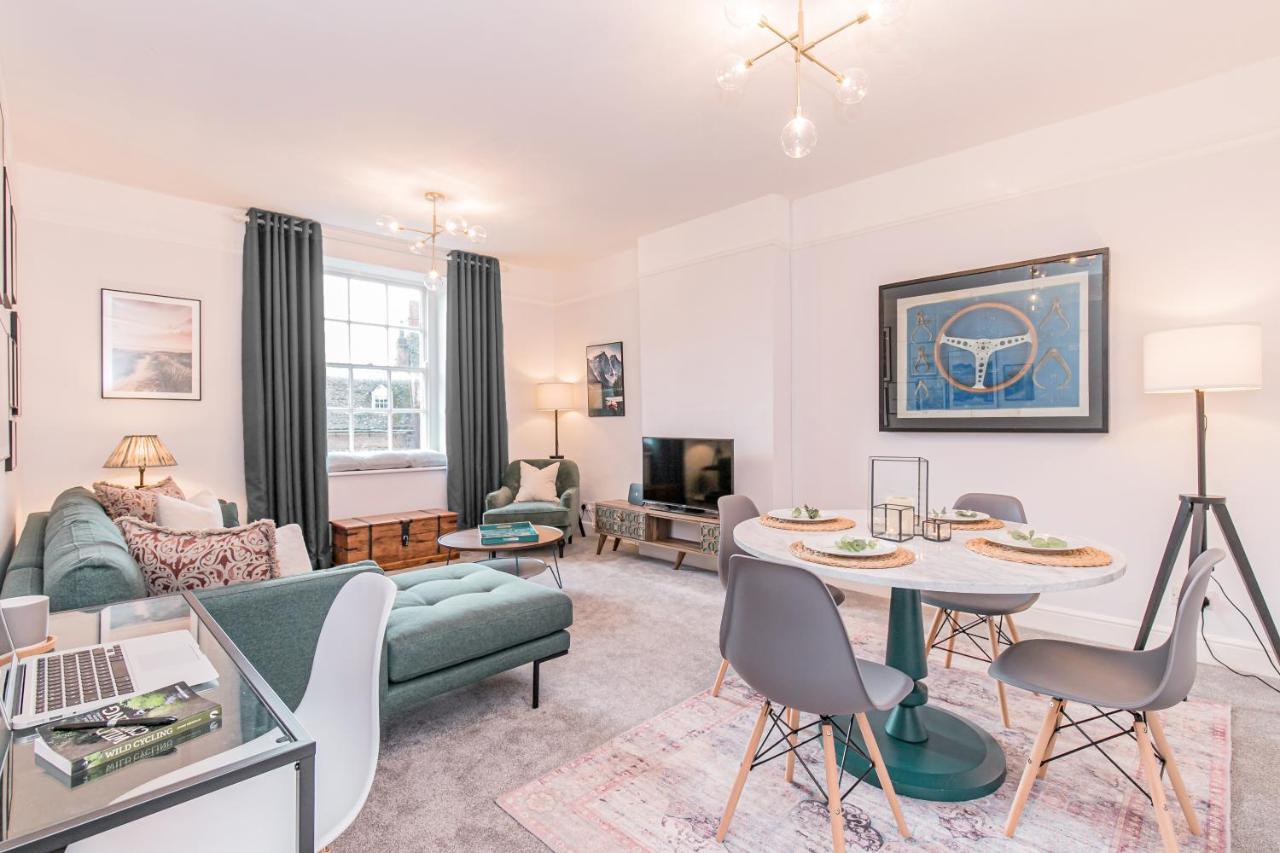 Oxfordshire Living - The Spencer Apartment - ウッドストック エクステリア 写真